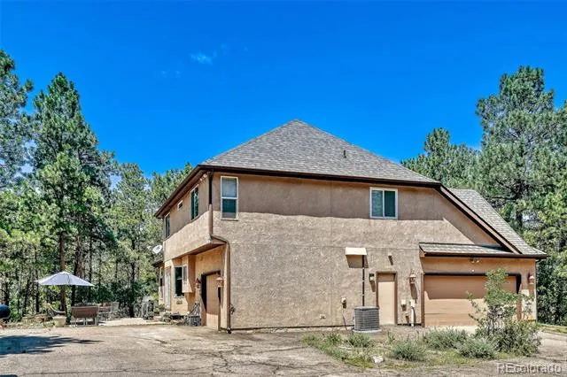 3392 Estates Circle Larkspur, CO 80118