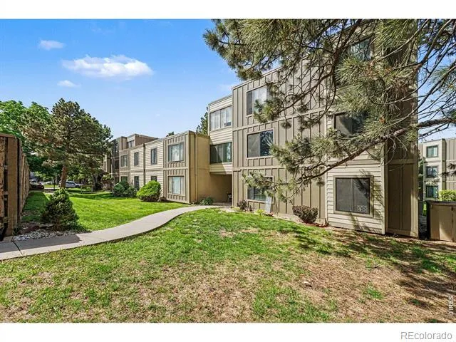 2525 S Dayton Way #2305 Denver, CO 80231