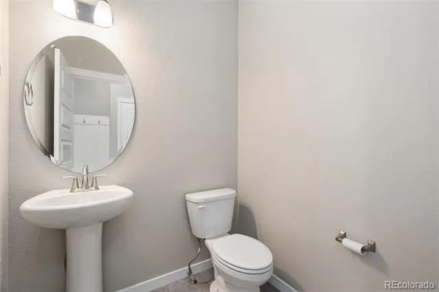 5562 Clarence Drive Windsor, CO 80550