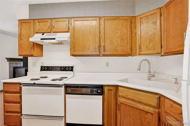 9157 W Cedar Drive #1 Lakewood, CO 80226
