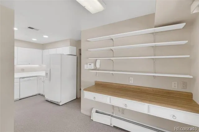 3511 S Hillcrest Drive #4 Denver, CO 80237