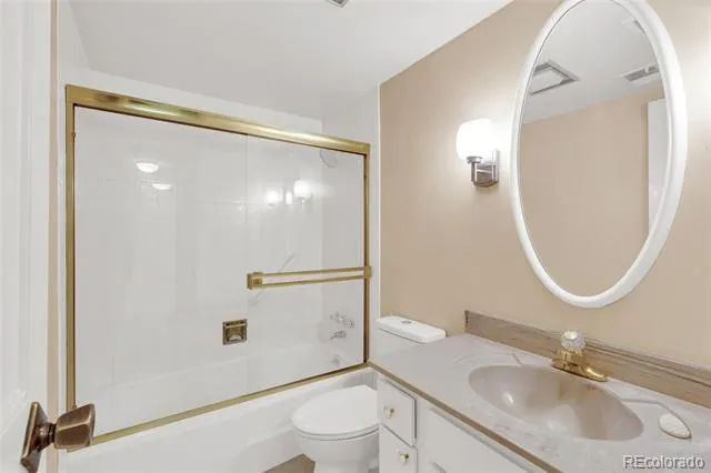 3511 S Hillcrest Drive #4 Denver, CO 80237