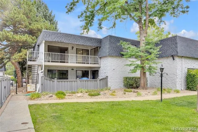3511 S Hillcrest Drive #4 Denver, CO 80237