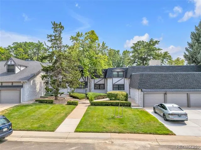 3511 S Hillcrest Drive #4 Denver, CO 80237