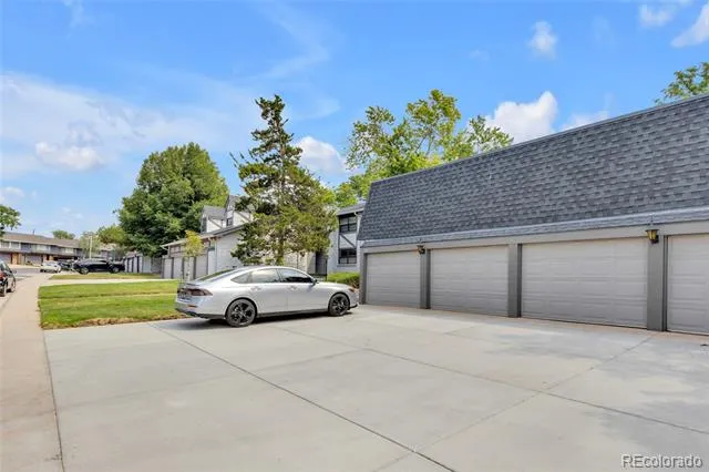 3511 S Hillcrest Drive #4 Denver, CO 80237