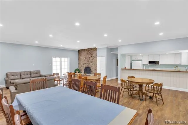 3511 S Hillcrest Drive #4 Denver, CO 80237