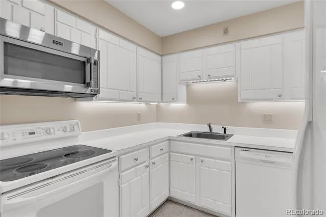 3511 S Hillcrest Drive #4 Denver, CO 80237