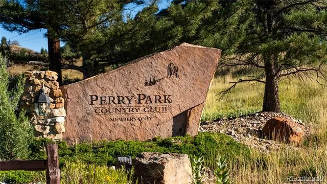8122 Acoma Drive Larkspur, CO 80118