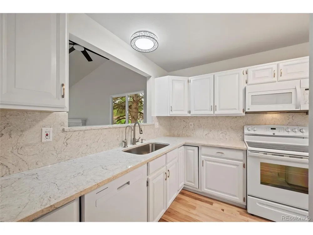 4 Shetland Court Highlands Ranch, CO 80130