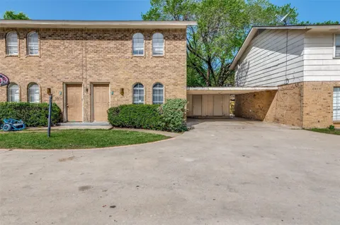1728 sanford #J