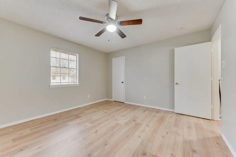 1728 sanford #J Arlington, TX 76012