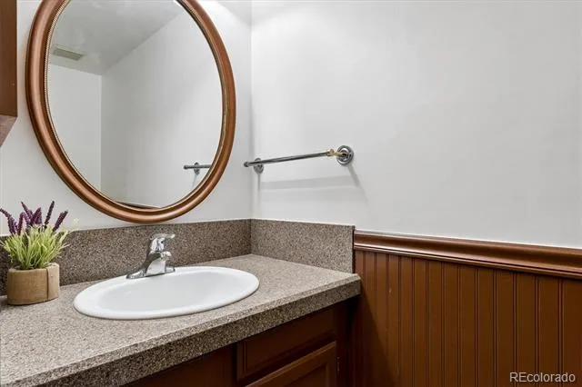2763 W Long Drive #B Littleton, CO 80120
