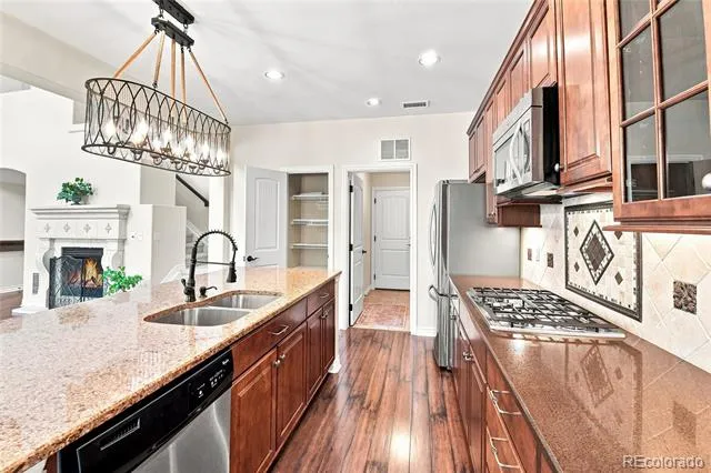 9218 Viaggio Way Littleton, CO 80126