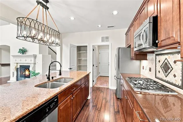 9218 Viaggio Way Littleton, CO 80126