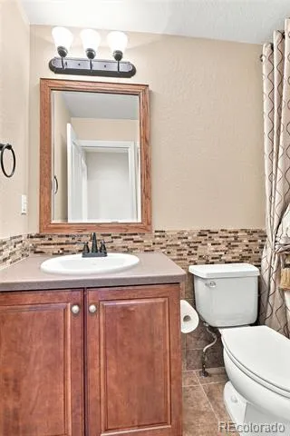 9218 Viaggio Way Littleton, CO 80126