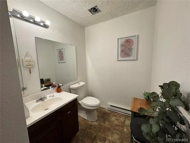 3350 S Knox Court #A Englewood, CO 80110