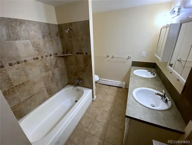 2913 Sage Street Colorado Springs, CO 80907