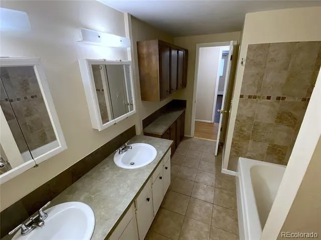 2913 Sage Street Colorado Springs, CO 80907