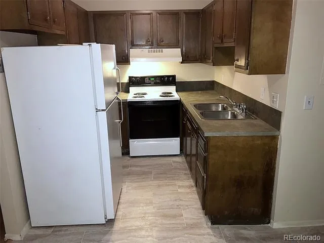 2913 Sage Street Colorado Springs, CO 80907