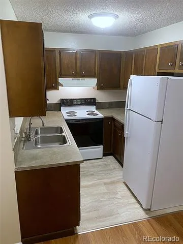 2913 Sage Street Colorado Springs, CO 80907