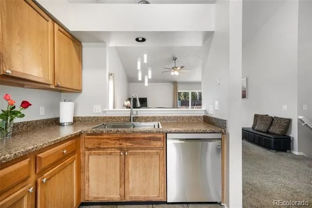 1643 S Canoe Creek Drive Colorado Springs, CO 80906