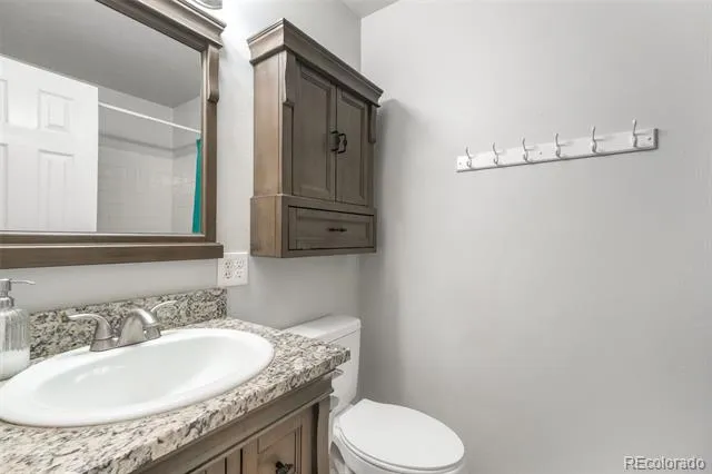 1643 S Canoe Creek Drive Colorado Springs, CO 80906
