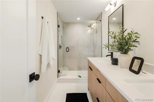 3825 W 38th Avenue #6 Denver, CO 80211