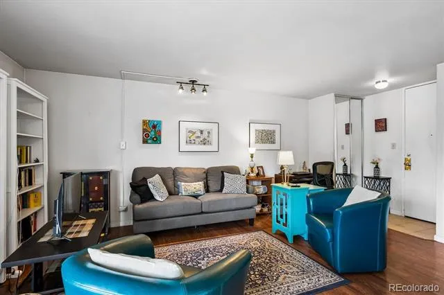 1200 Vine Street #3B Denver, CO 80206