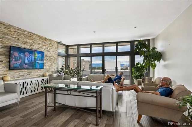 1200 Vine Street #3B Denver, CO 80206