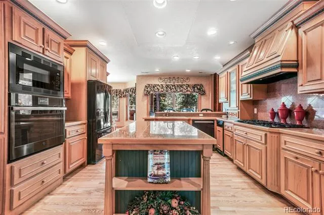 17556 Colonial Park Drive Monument, CO 80132