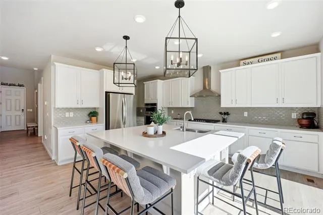 7240 S White Crow Way Aurora, CO 80016