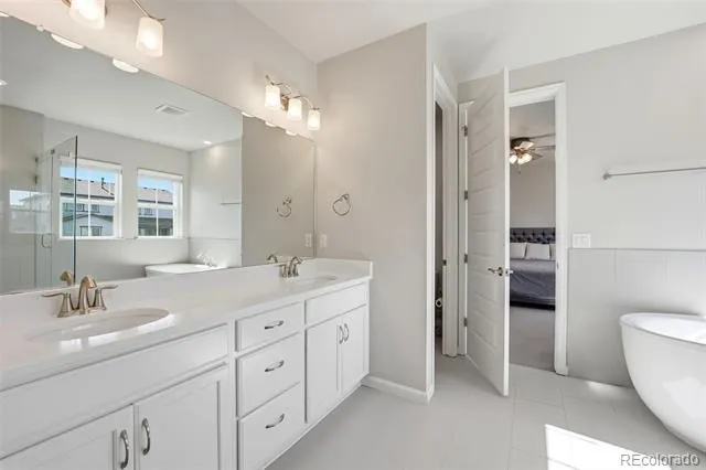 7240 S White Crow Way Aurora, CO 80016
