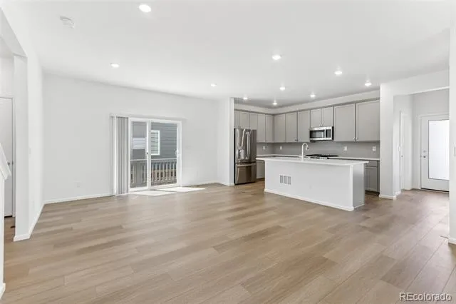 6184 Lisbon Street Aurora, CO 80019