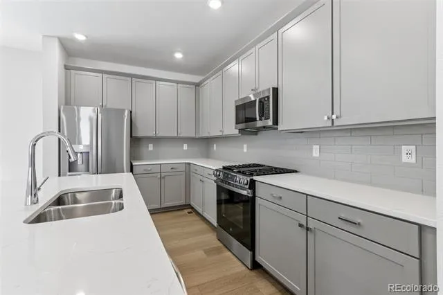6184 Lisbon Street Aurora, CO 80019