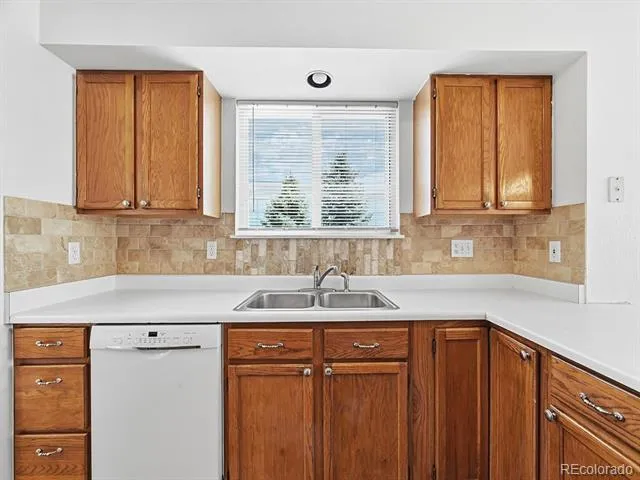 4064 S Himalaya Way Aurora, CO 80013