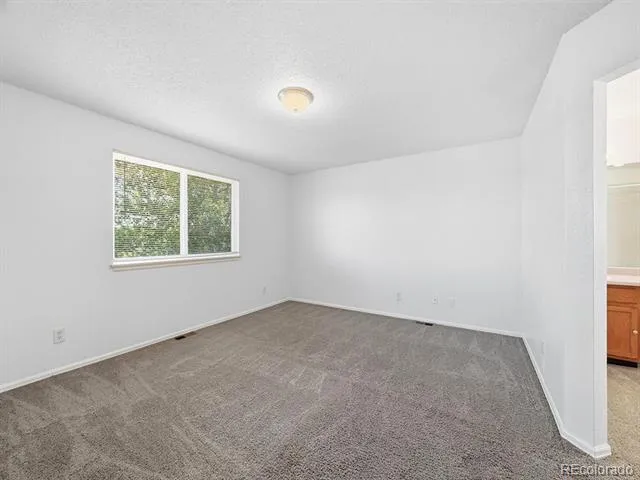 4064 S Himalaya Way Aurora, CO 80013