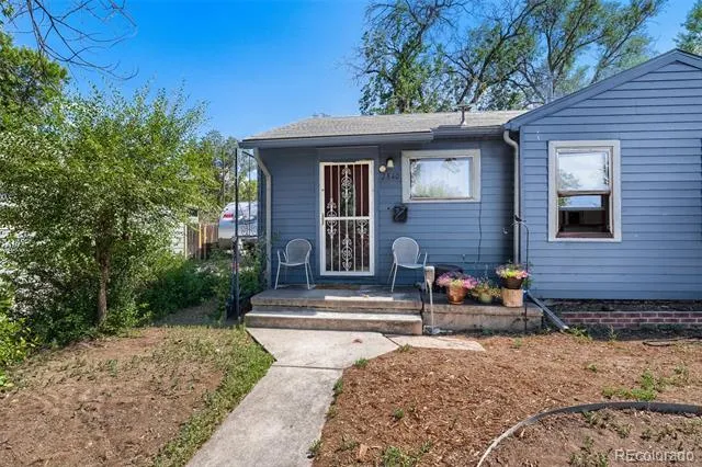 2840 W Irvington Place Denver, CO 80219