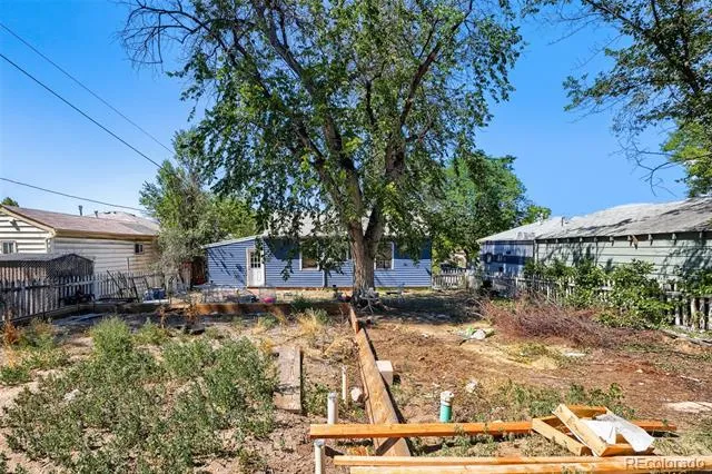 2840 W Irvington Place Denver, CO 80219