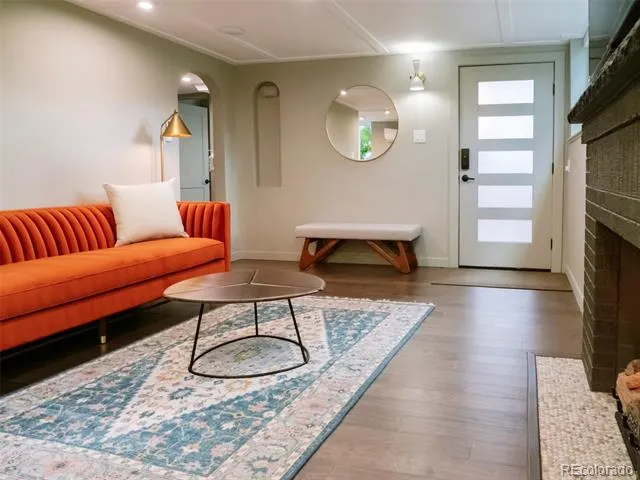 570 Steele Street Denver, CO 80206