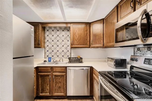 15350 E Arizona Avenue #201 Aurora, CO 80017