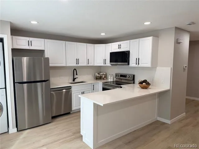 5250 S Huron Way #1-103 Littleton, CO 80120