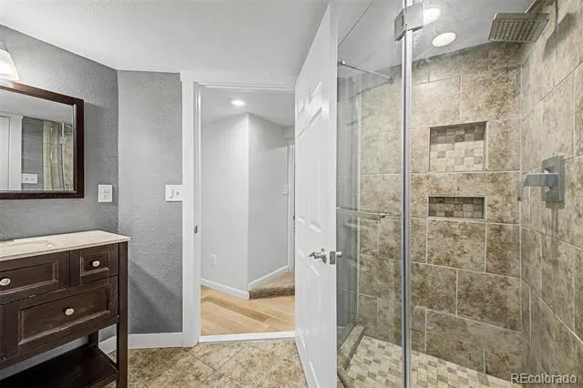 5008 Zuni Street Denver, CO 80221