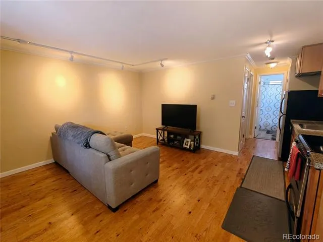 1135 Elizabeth Street #102 Denver, CO 80206