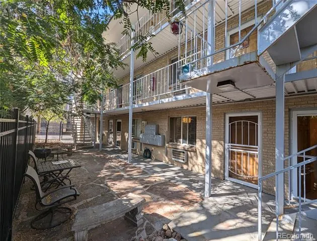 1135 Elizabeth Street #102 Denver, CO 80206