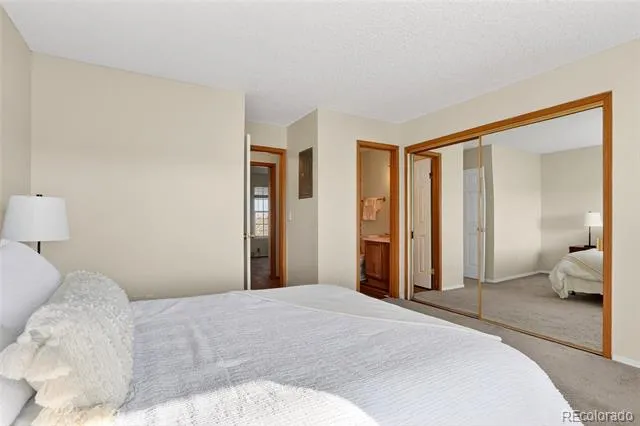 9463 Lou Thornton, CO 80260