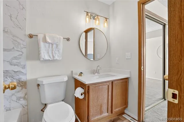 9463 Lou Thornton, CO 80260