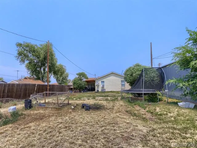 216 5th Avenue La Salle, CO 80645
