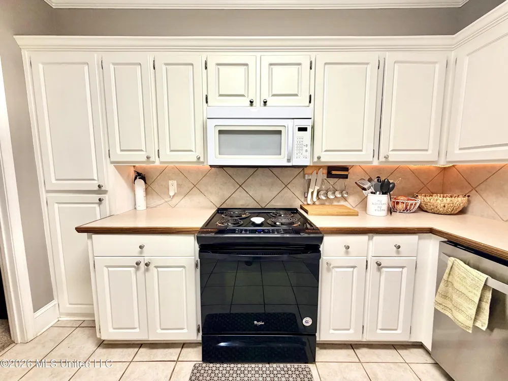 1008 Stonehendge Drive Brandon, MS 39042