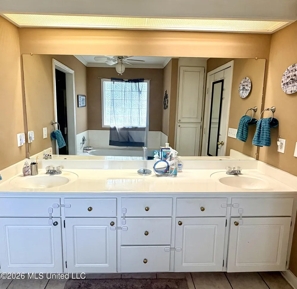 1008 Stonehendge Drive Brandon, MS 39042