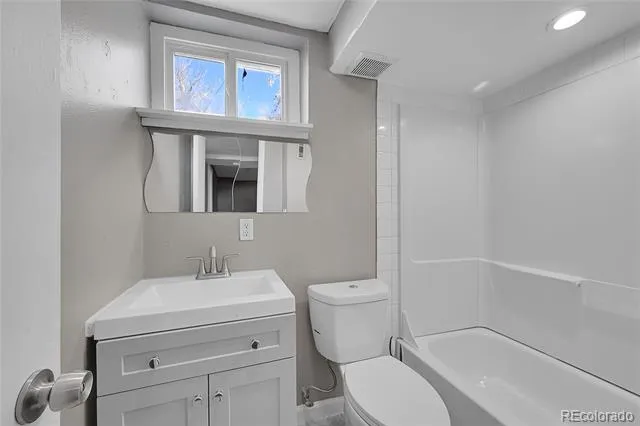 5635 Nebraska Way Denver, CO 80224